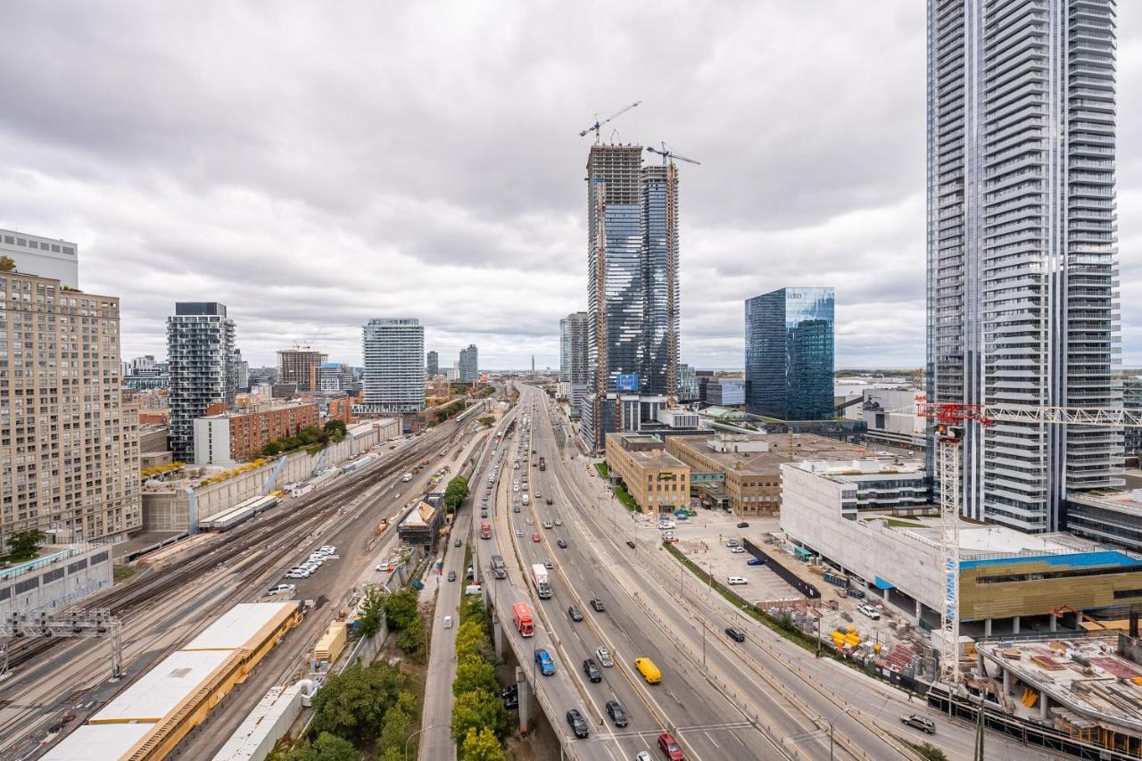 Globalstay Yonge St Condos Toronto Eksteriør bilde